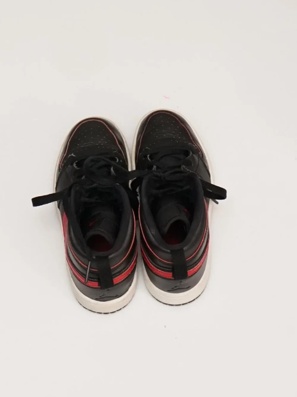 Nike Air Jordan 1 Mid BG Size  2Y Black Red White